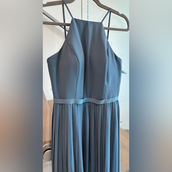 Davids Bridal Bridesmaid Dress Steel Blue Sz 4 Chiffon Halter Neck Pleated Skirt - Picture 4 of 16